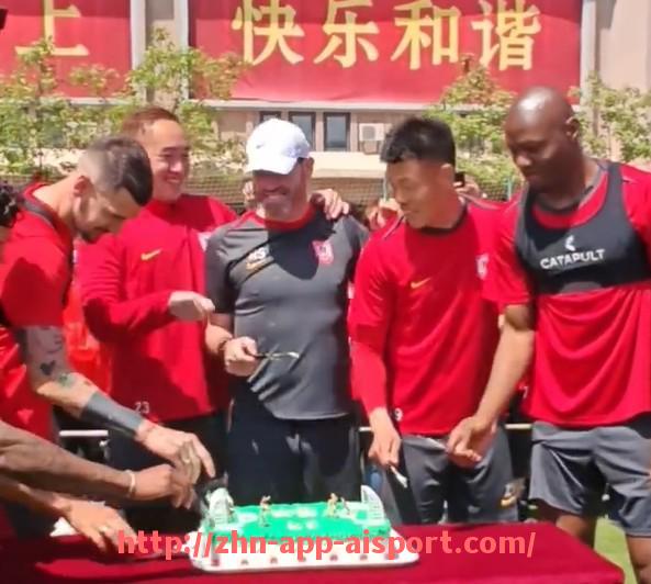 爱体育app-世俱杯下半场平均换人次数与得分能力变化趋势数据解读